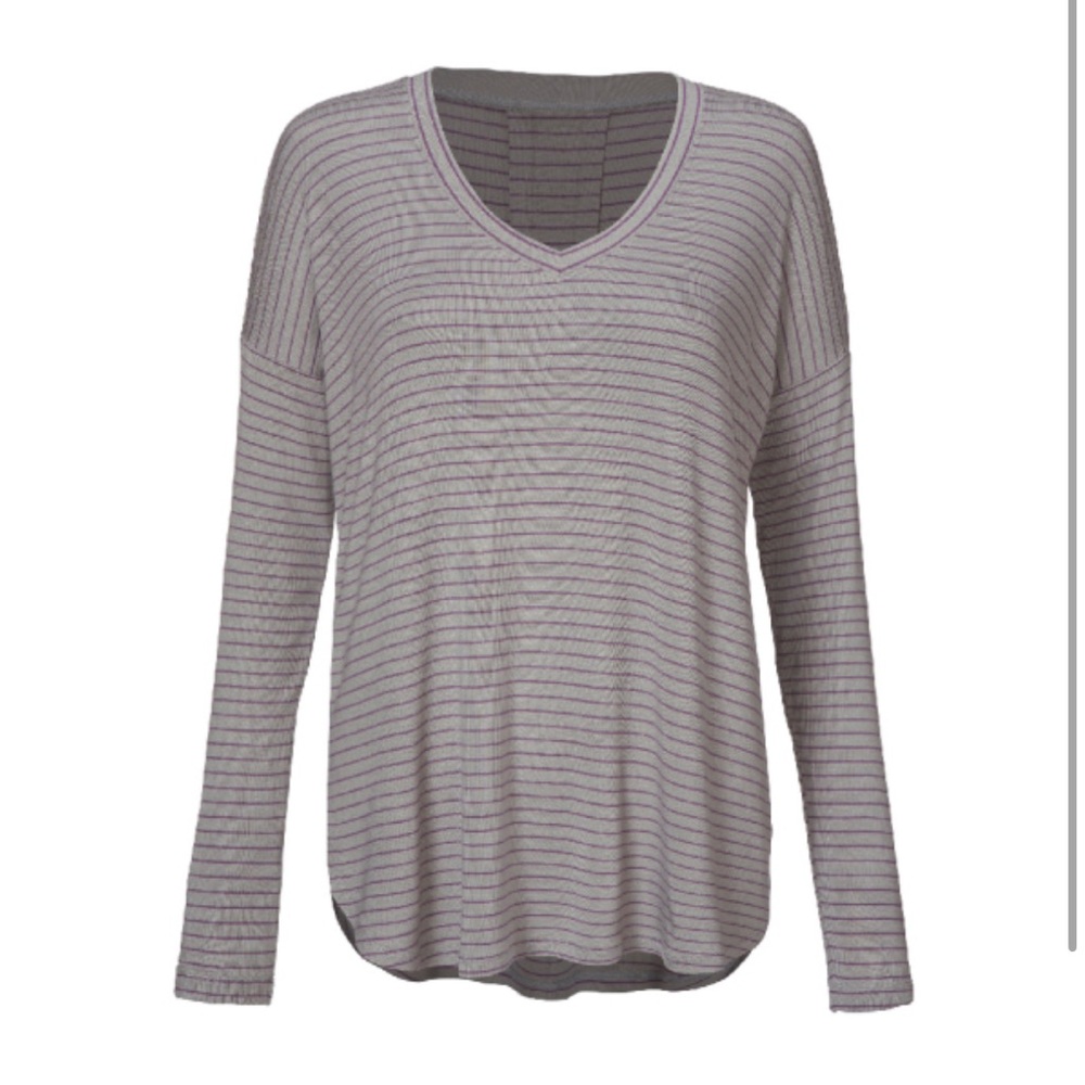 Cabi Plum Long Sleeved T-shirt size Medium